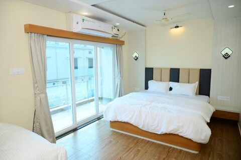 Goroomgo Beach Comforts Puri