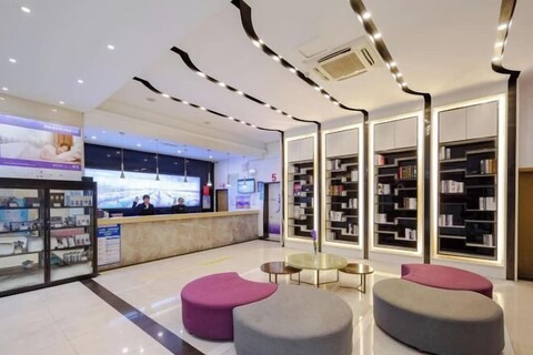 Lavande Hotel Wuhan Wujiashan 5th Ring Sports Center