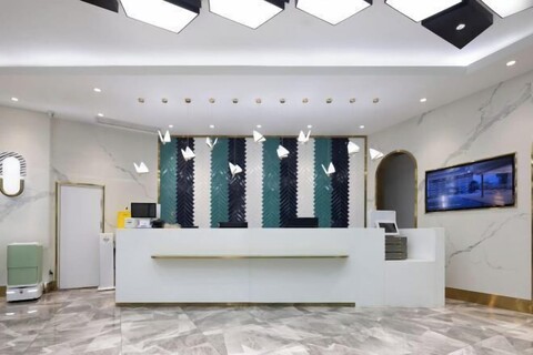 Jingqi Ouju Hotel (Beijing Fengtai Railway Station Lize Business District)