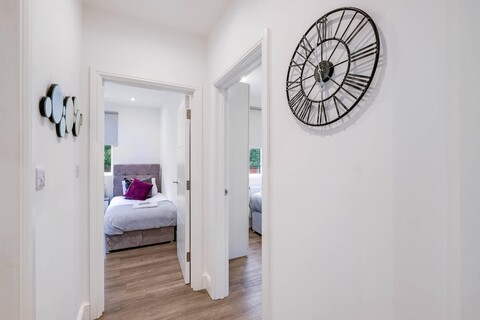 웨스트 헨던 아파트먼트, 주차 가능 03