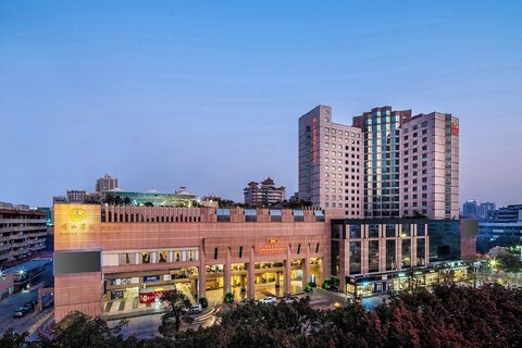 크라운 플라자 포산 바이 IHG