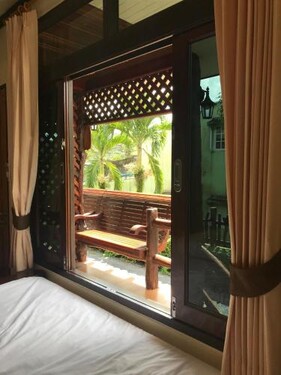 บ้านต้นรักษ์ BanTonRuk Takuapa