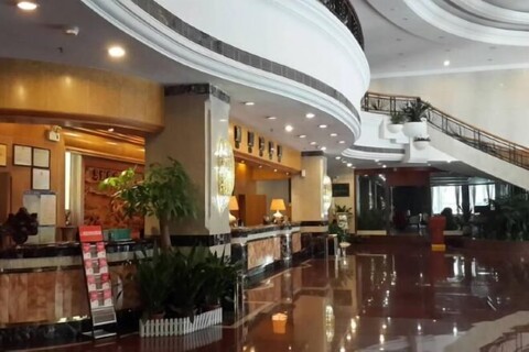 Baoming City Hotel Shenzhen (Honghuashan Subway Station)