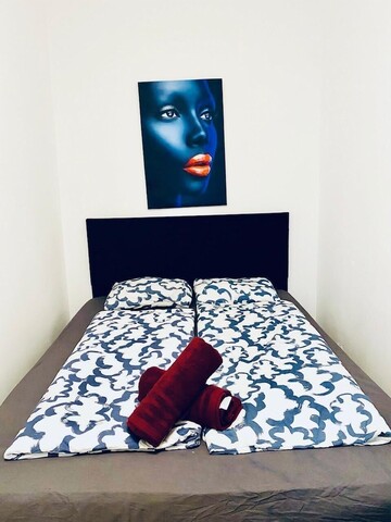 공원 근처 그룹을 위한 편안한 3베드룸 아파트