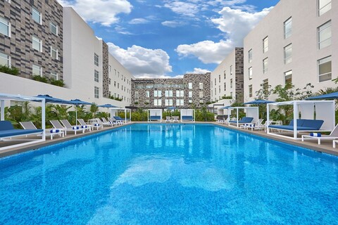 시티 익스프레스 플러스 바이 메리어트 칸쿤 아에로푸에르토 리비에라