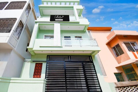 Super Collection O VIP Road Near Golden Beach