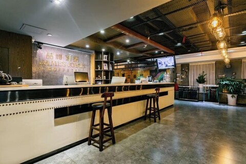 James Joyce Coffetel (Chengdu Jianshe Road Dongjiao Jiyi Square)