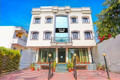 Hotel O Bani Park Near Collectorate Circle