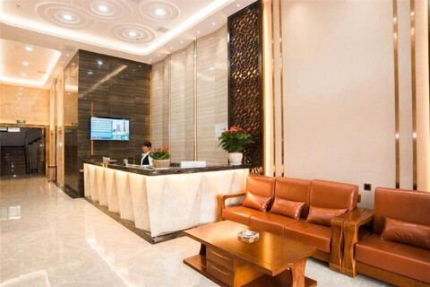 Changsha Qingcheng Hotel (Mawangdui Huojucun Subway Station)