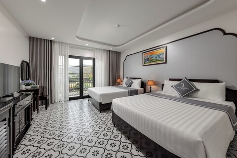 탐 콕 라이트하우스 호텔