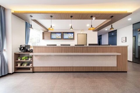 Hanting Hotel (Shanghai Lin'gang New City)