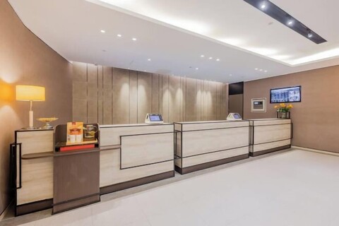 Motel (Shanghai Lujiazui Yushan Road Yuanshen Sports Center)