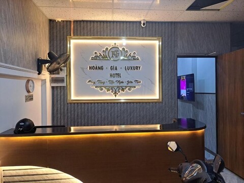 호앙 지아 럭셔리