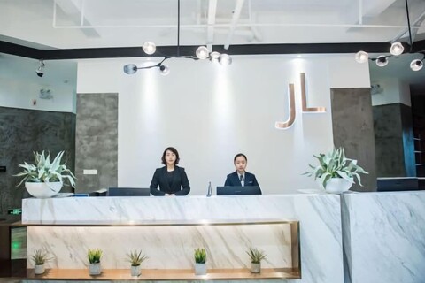 Jinglan LOFT Boutique Hotel (Baishamen Hainan University)