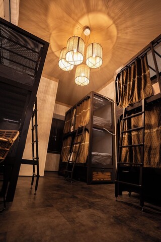 오스텔로 7 산티