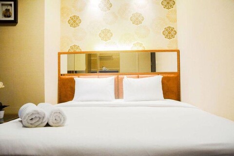 Spacious 2BR GP Plaza Apartment By Travelio