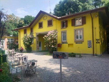 New Generation Hostel Como Lake