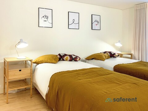 Bucks4 판타스틱 1베드 + 1 트리플렉스 리베이라 옆