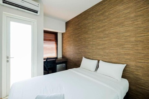 Cozy Studio Apartment at Springlake Summarecon Bekasi By Travelio