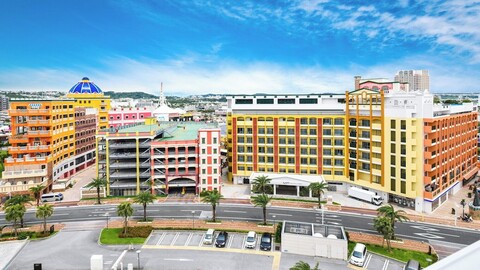 레쿠 오키나와 자탄 스파 & 리조트