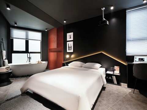 킨 완더 탄 빈, 더 마운틴