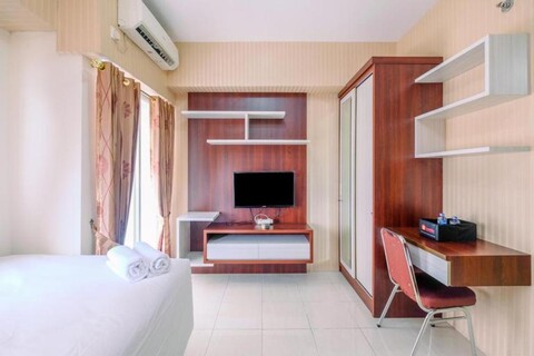 Warm and Nice Studio Apartment at Taman Melati Margonda By Travelio