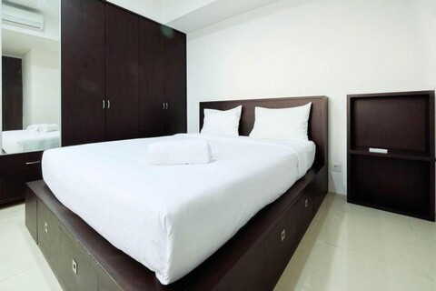 Luxurious Furnished 2BR Kemang Village Apartment By Travelio