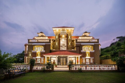 Amaatra Resorts