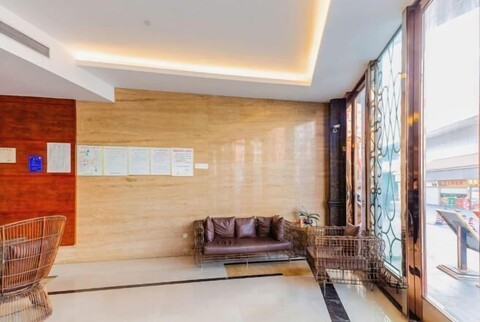 Huangjiang Holiday Hotel