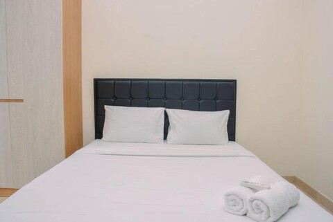 Great Deal and Comfy Studio at Menteng Park Apartment By Travelio