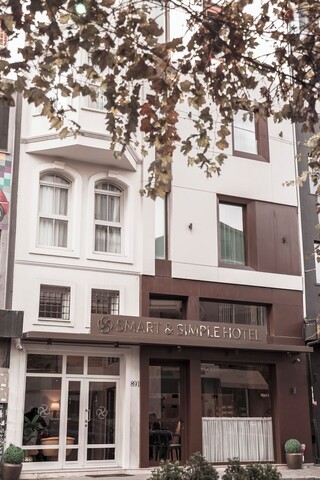 스마트 앤 심플 호텔 카라코이