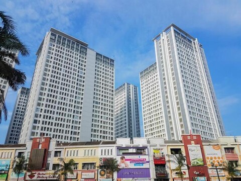 Nice 2BR Apartment at M-Town Residence By Travelio