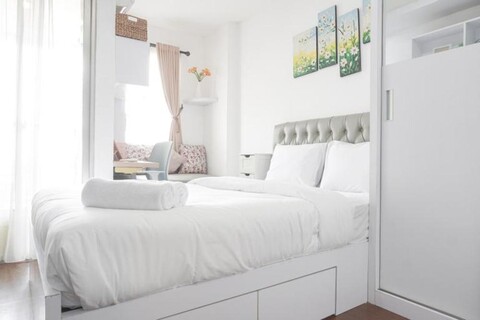 Fancy and Nice Studio at Belmont Residence Puri Apartment By Travelio