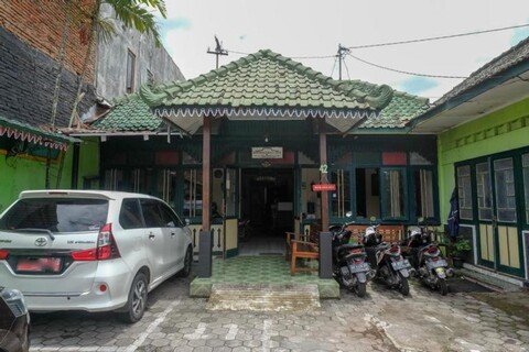 RedDoorz @ Mamagayo Inn Yogyakarta