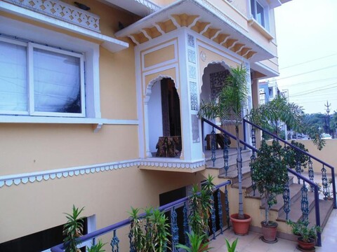 호텔 라즈 코티 자이푸르 에어포트