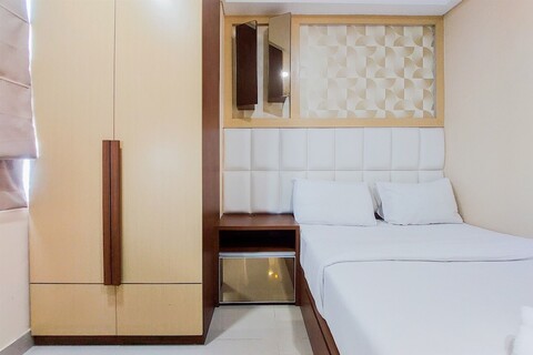 BSD 근처 전략적이고 편안한 스튜디오 아파트먼트 B 레지던스