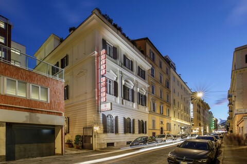 호텔 로열 코트