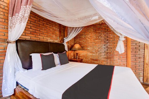 Dancenter Chez Laelik Guesthouse