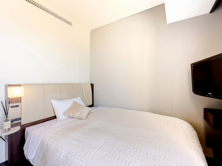 room detail thumbnail 0