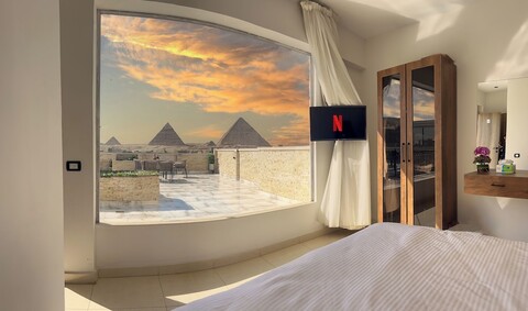 포인트 피라미드 뷰 인