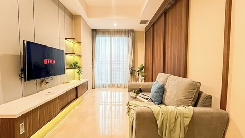 브란즈 시마투팡의 현대적이고 넓은 1베드룸 아파트먼트