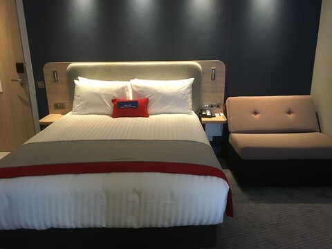 홀리데이 인 익스프레스 세인트 앨번스 - M25, Jct.22 바이 IHG