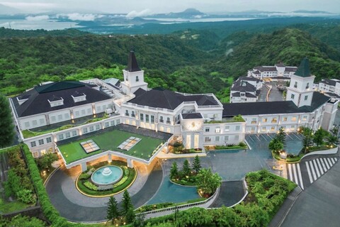 트윈 레이크스 호텔 - 타가이타이 근처