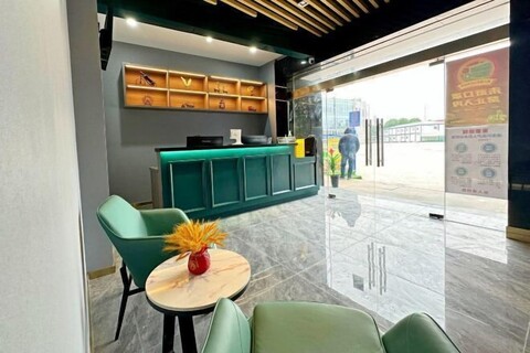 Hotel Apartment (Shanghai National Convention and Exhibition Center Jiangqiao Old Street Branch)