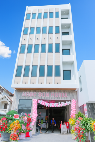Ngọc Sơn Hotel