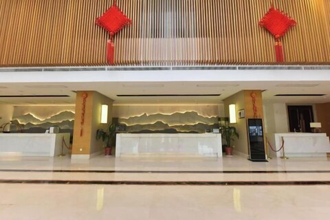 Regan International Hotel