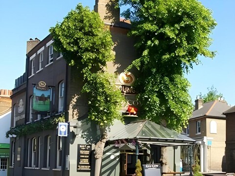 The Red Cow - Guest House