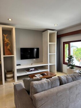 Uluwatu Stay's Deluxe Suite #5