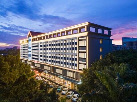 이자 오아시스 호텔 - 파저우 익스비션 센터