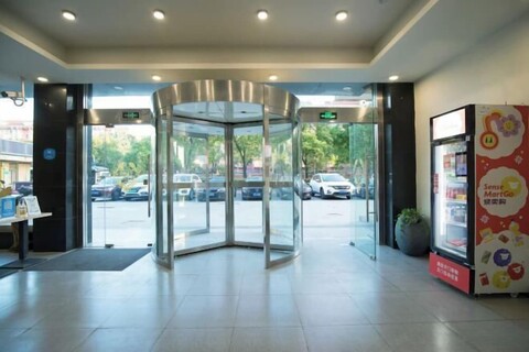 Weiting Qingju Hotel (Shanghai Hongqiao Airport Beihua Road Branch)